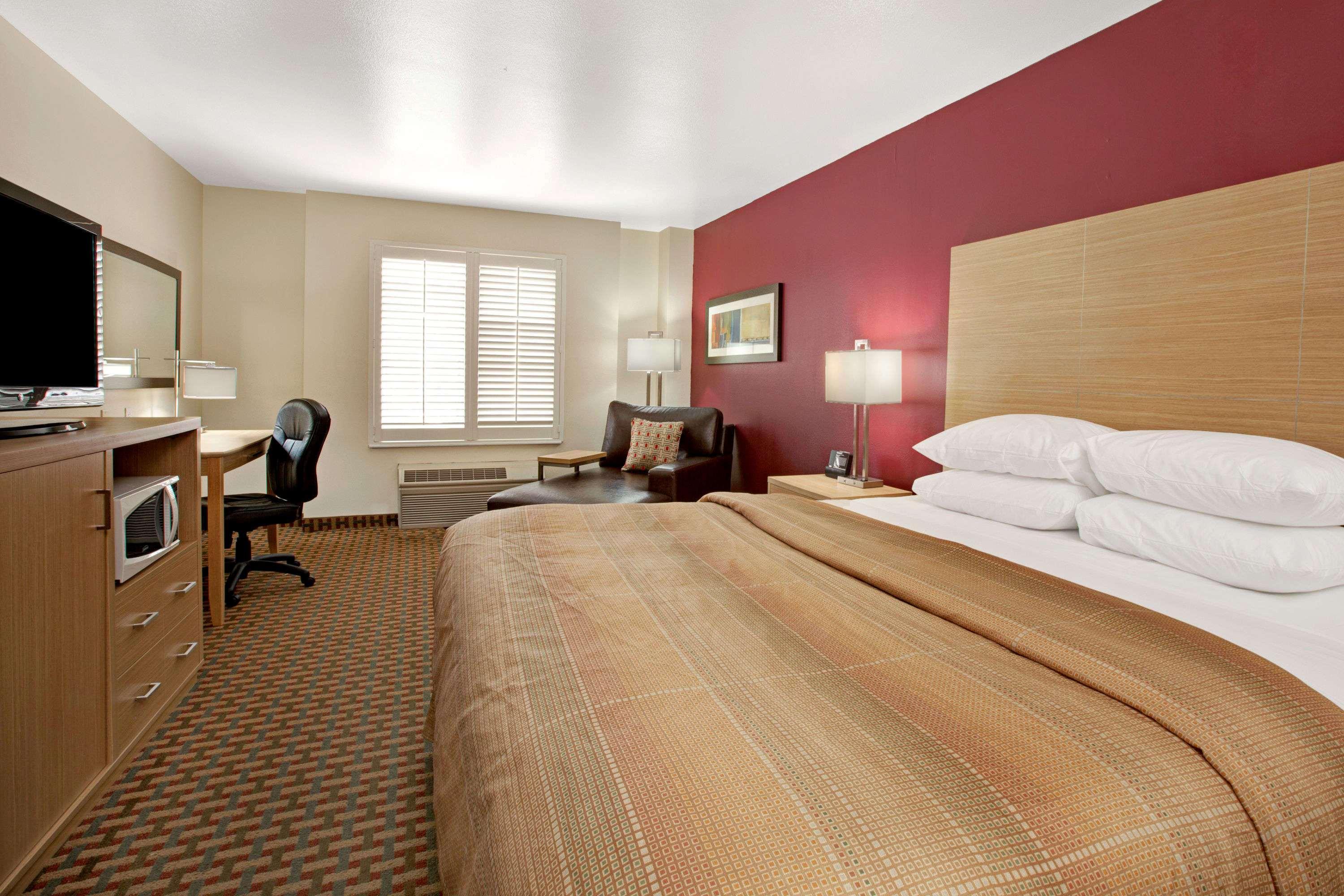 Ramada Limited And Suites San Francisco Airport South San Francisco Exterior photo