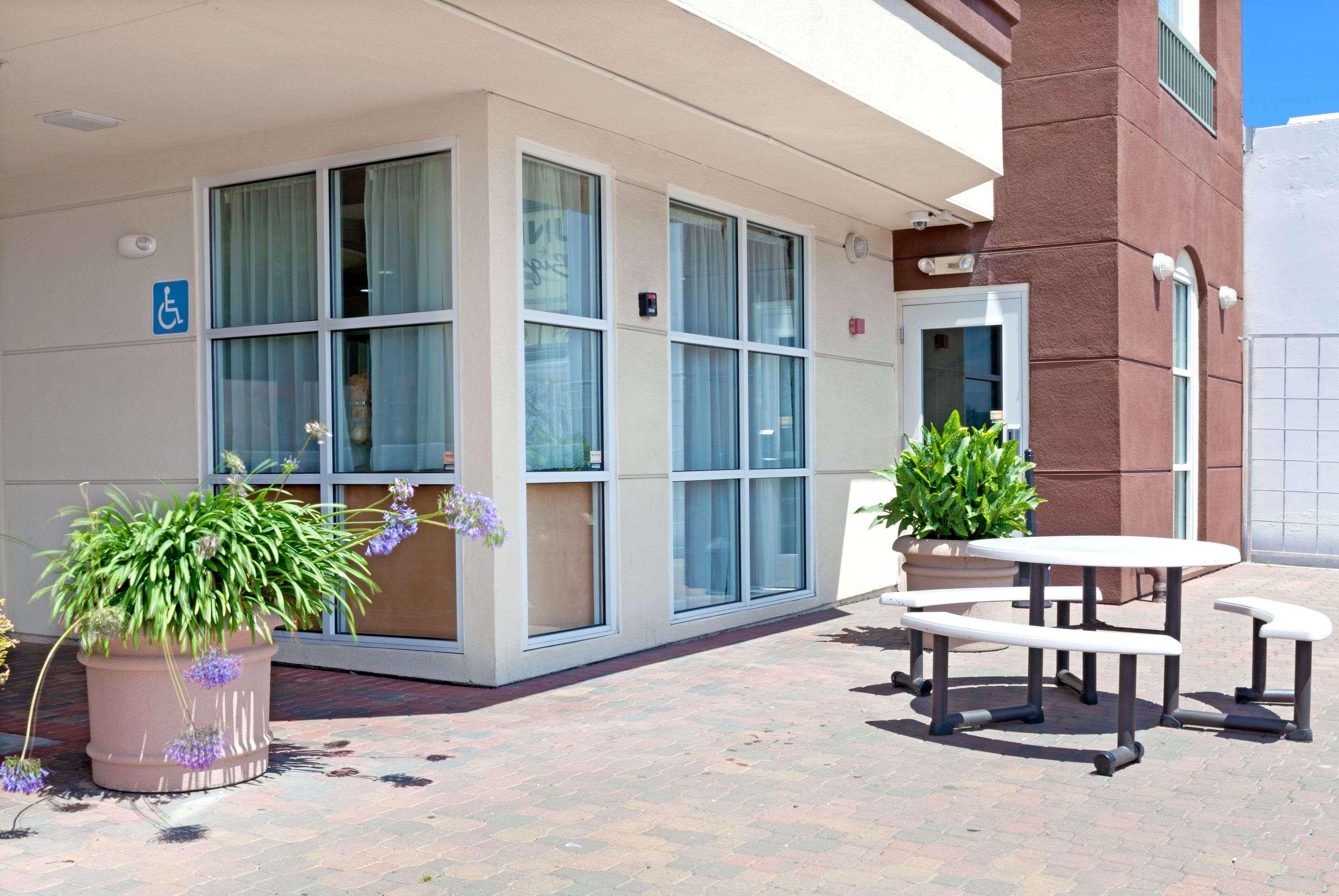 Ramada Limited And Suites San Francisco Airport South San Francisco Exterior photo